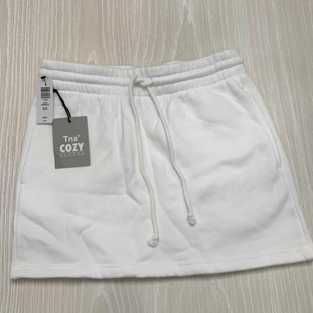 Tna skirt - XS - new with tags